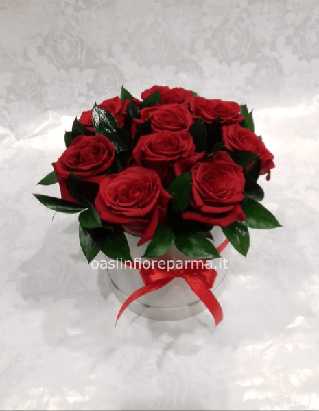 Cappelliera con fiori